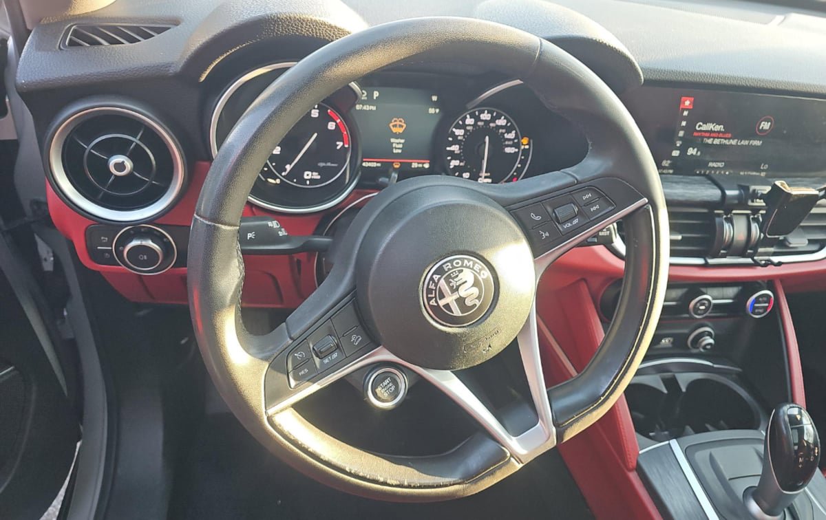 Used 2019 Alfa Romeo Stelvio w/ Nero Edizione RWD image 7