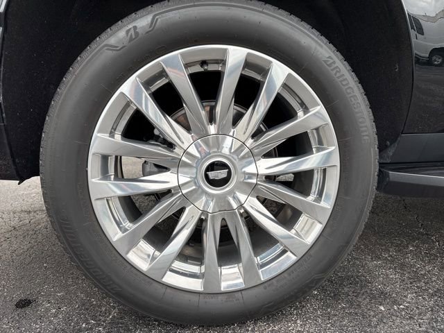 Used 2023 Cadillac Escalade ESV Premium Luxury AWD/4WD image 6