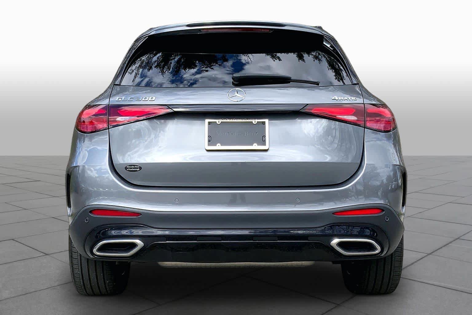 Used 2023 Mercedes-Benz GLC 300 4MATIC image 5