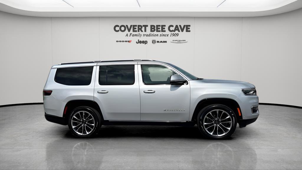 Used 2022 Jeep Wagoneer Series III w/ Premium Group I image 11