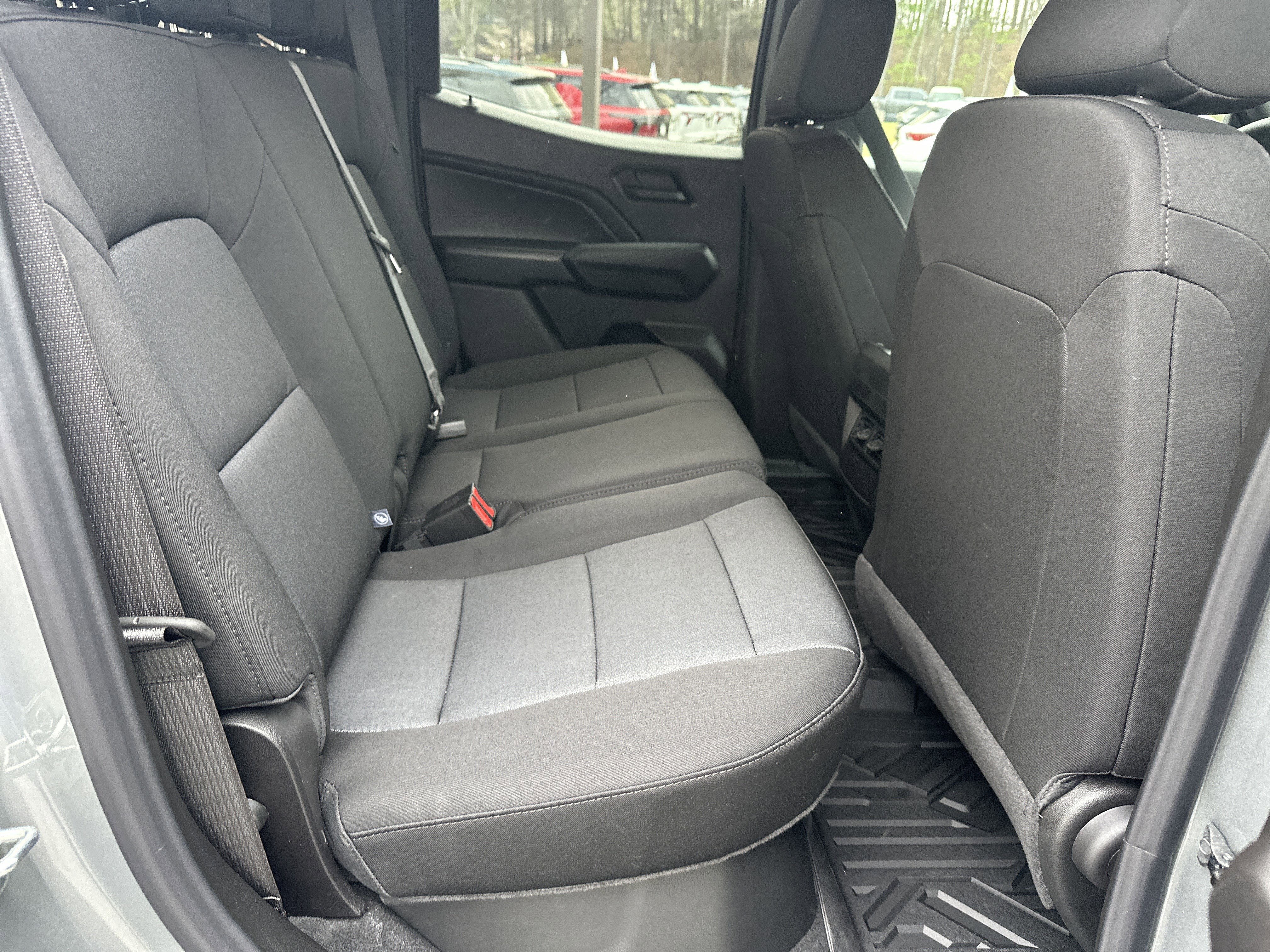 New 2026 Chevrolet Colorado Trail Boss w/ Off-Road Front Bumper Package image 16