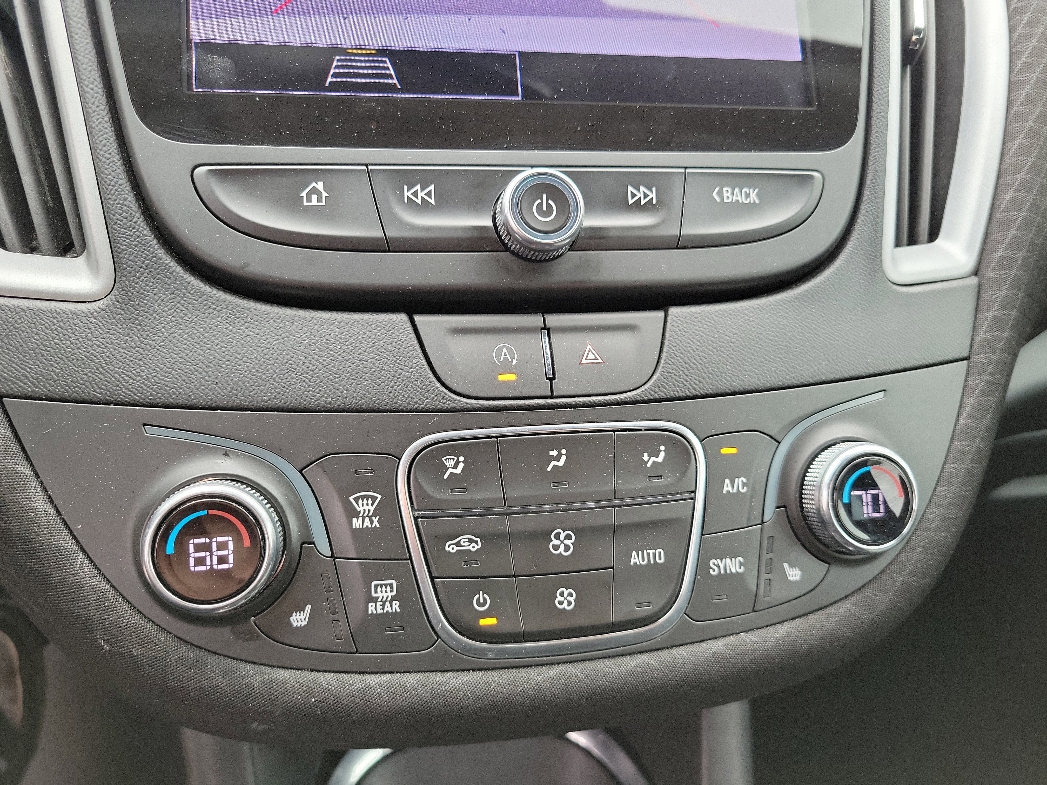 Used 2023 Chevrolet Malibu LT FWD image 17