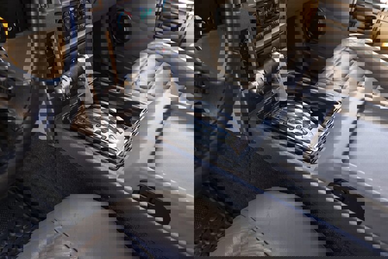 Used 2004 HUMMER H2 w/ Preferred Equipment Group image 16