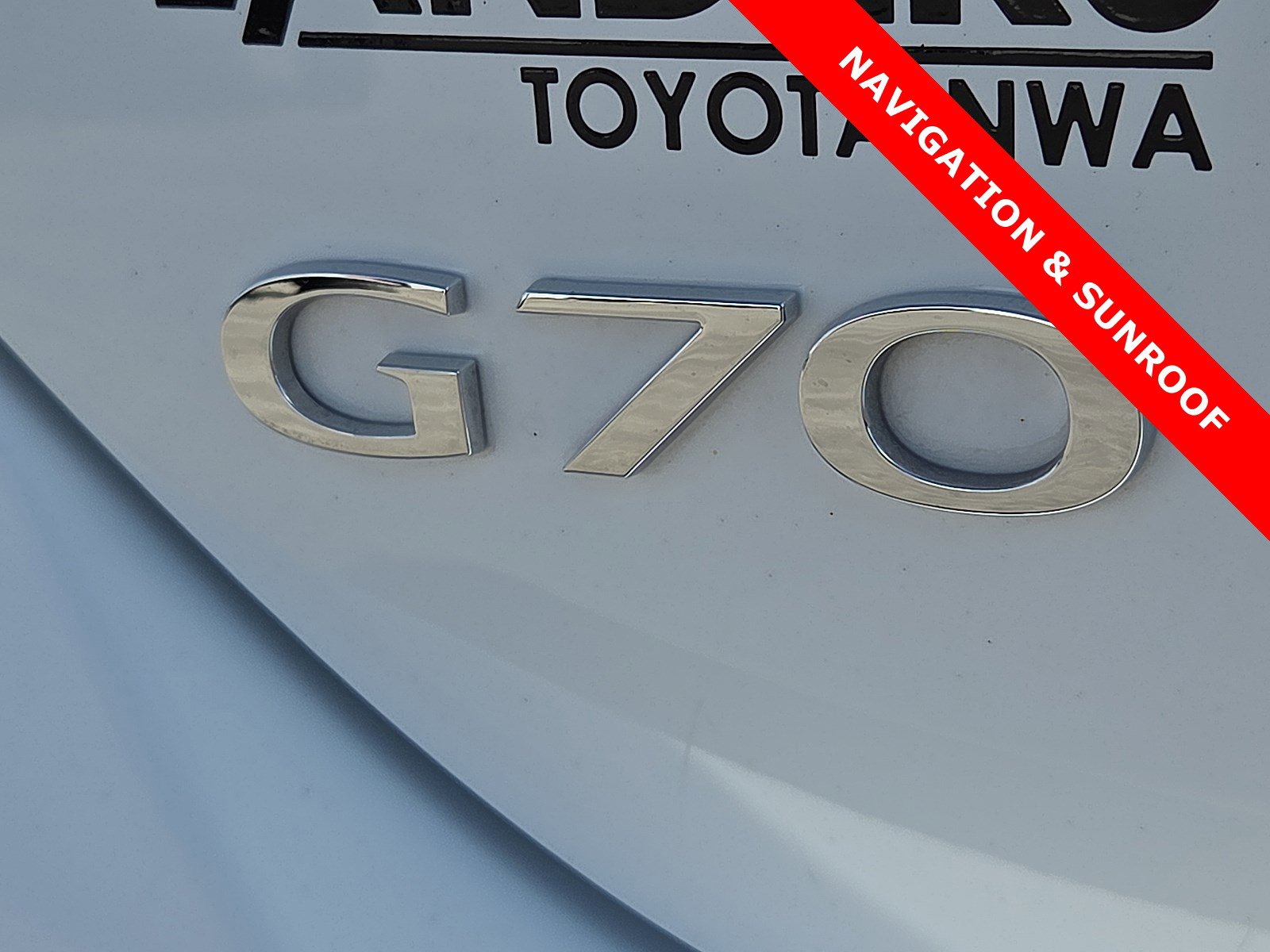 Used 2023 Genesis G70 2.0T w/ Sport Prestige Package image 8