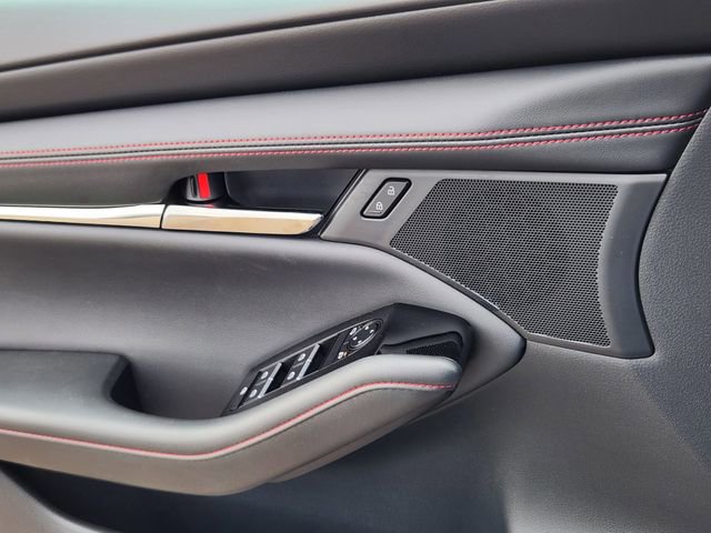 New 2026 MAZDA MAZDA3 Carbon AWD/4WD image 9