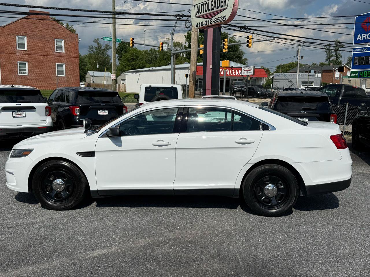 Used 2018 Ford Taurus Police Interceptor w/ Ready For The Road Package FWD image 32
