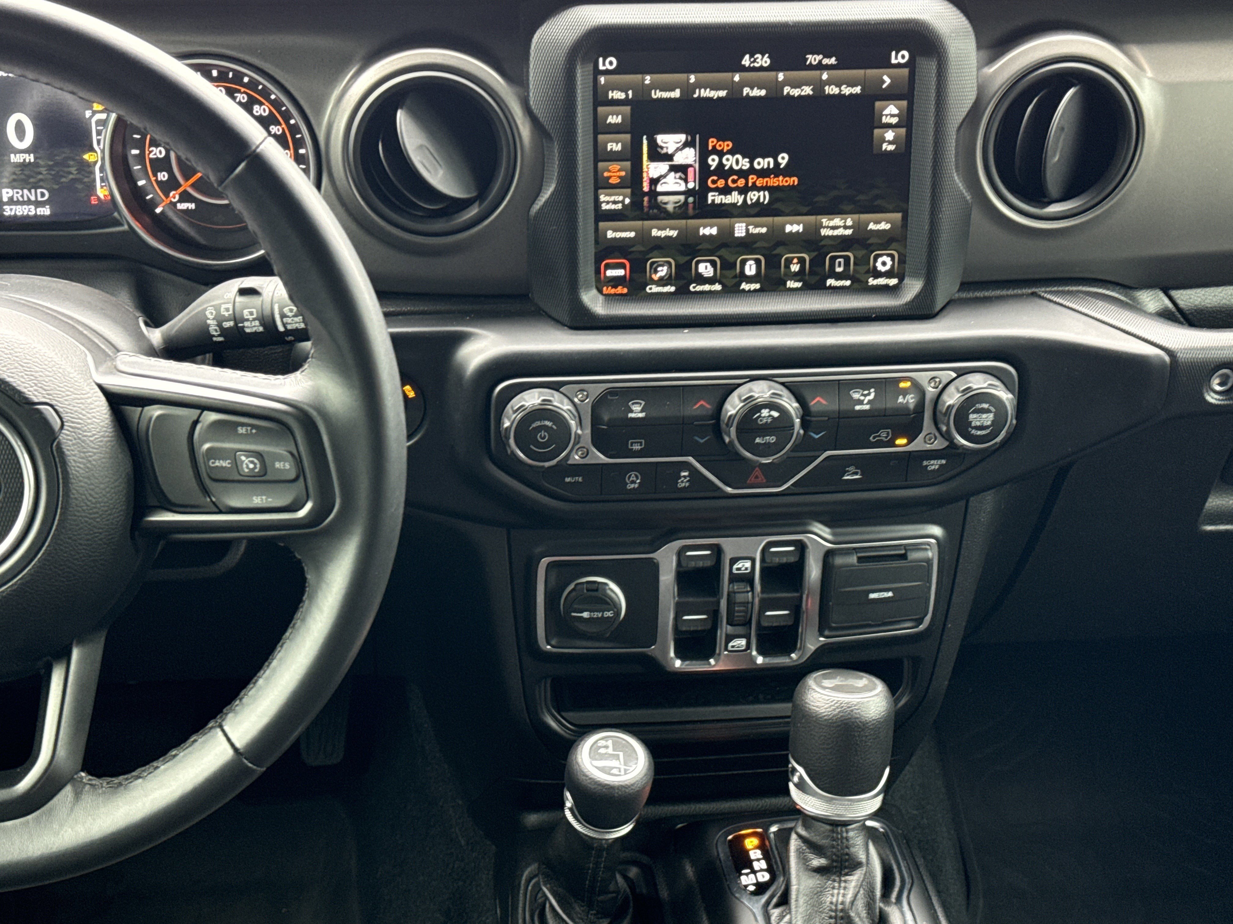 Used 2022 Jeep Wrangler Unlimited Sport w/ Sun And Sound Package AWD/4WD image 29