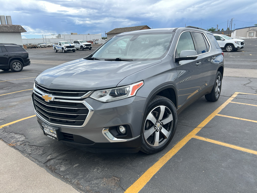 Used 2020 Chevrolet Traverse LT w/ LT Premium Package AWD/4WD image 8