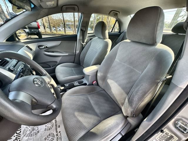 Used 2010 Toyota Corolla LE image 19