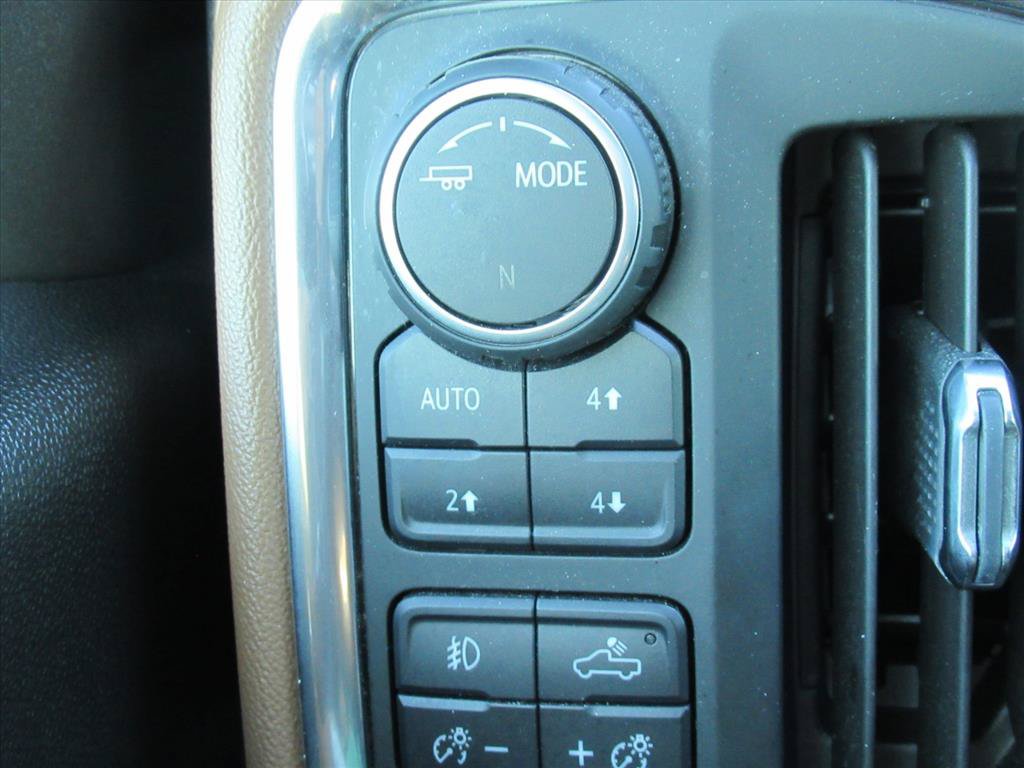 Used 2020 Chevrolet Silverado 1500 High Country AWD/4WD image 26