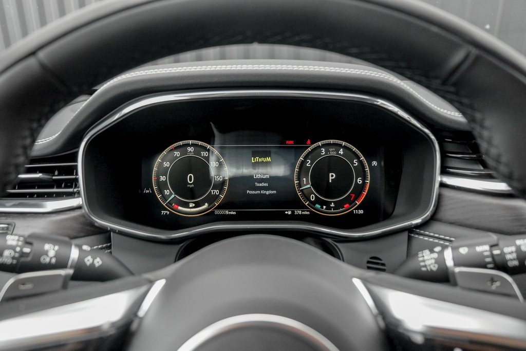 Used 2025 Jaguar F-PACE R-Dynamic S image 10