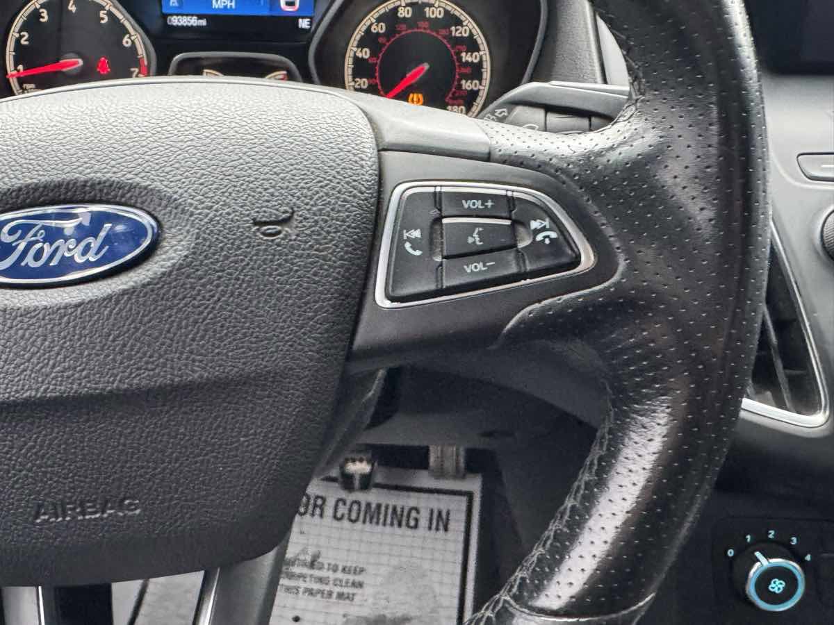 Used 2016 Ford Focus ST image 22