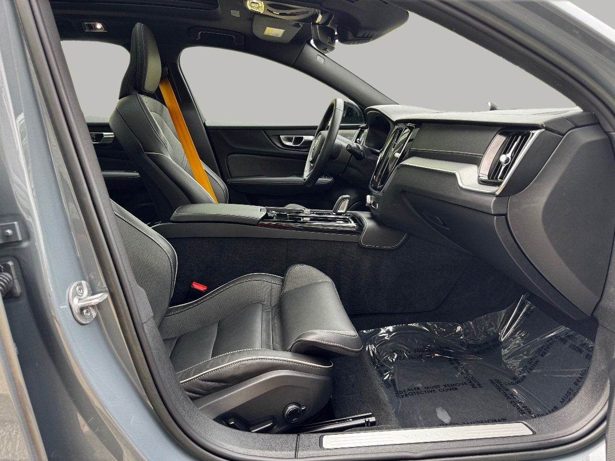 Used 2022 Volvo V60 T8 Polestar AWD/4WD image 20