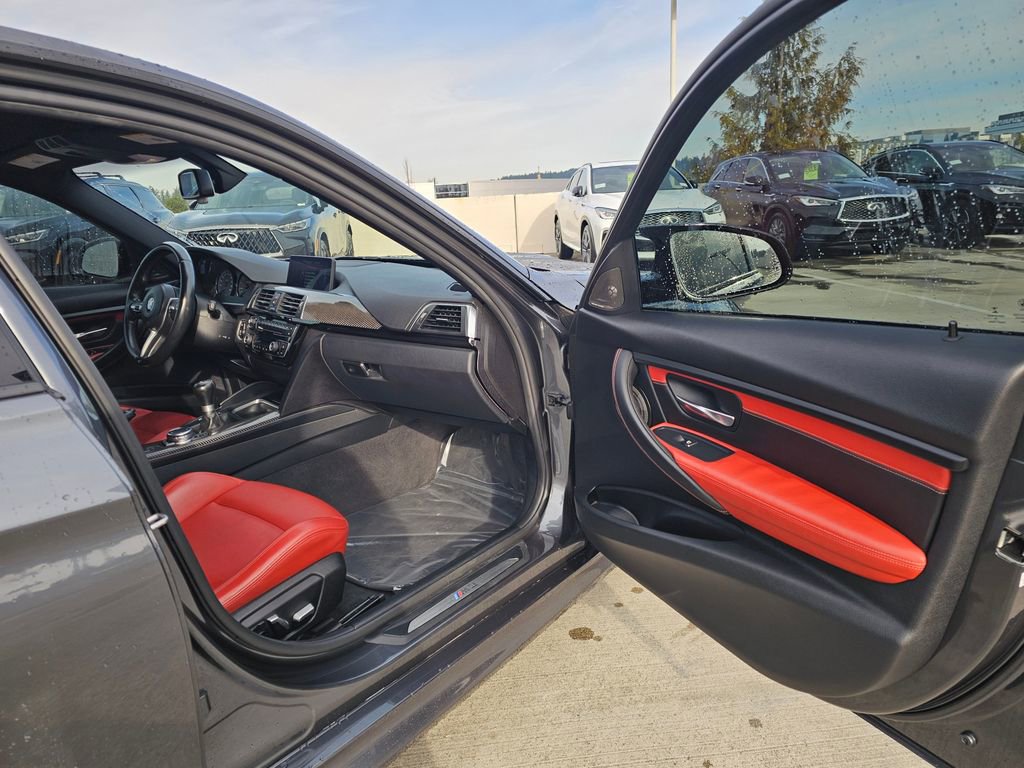 Used 2016 BMW M3 image 17