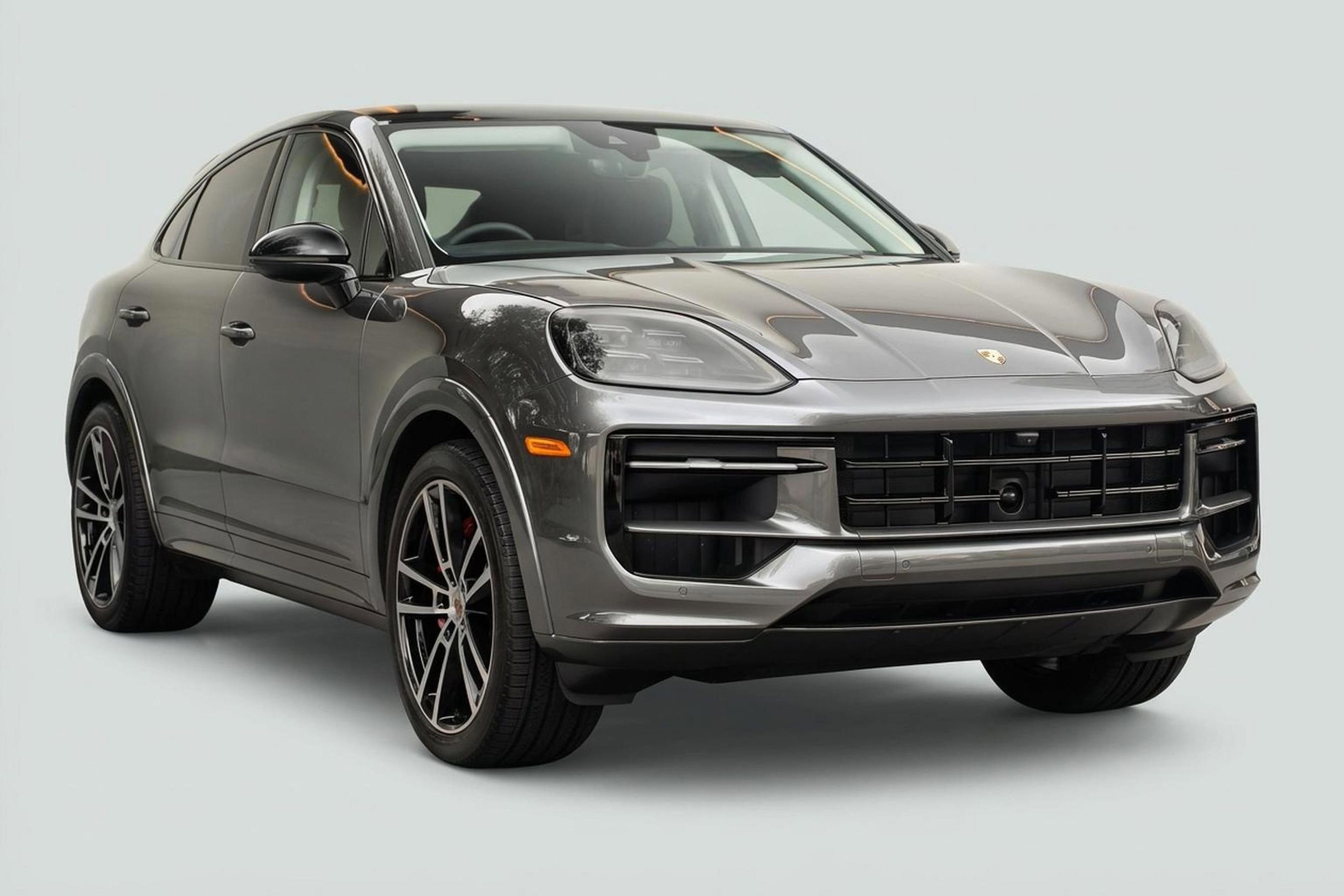 Used 2025 Porsche Cayenne S image 22