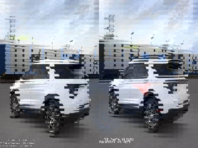 New 2026 Ford Explorer Active w/ Active Comfort Package image 5