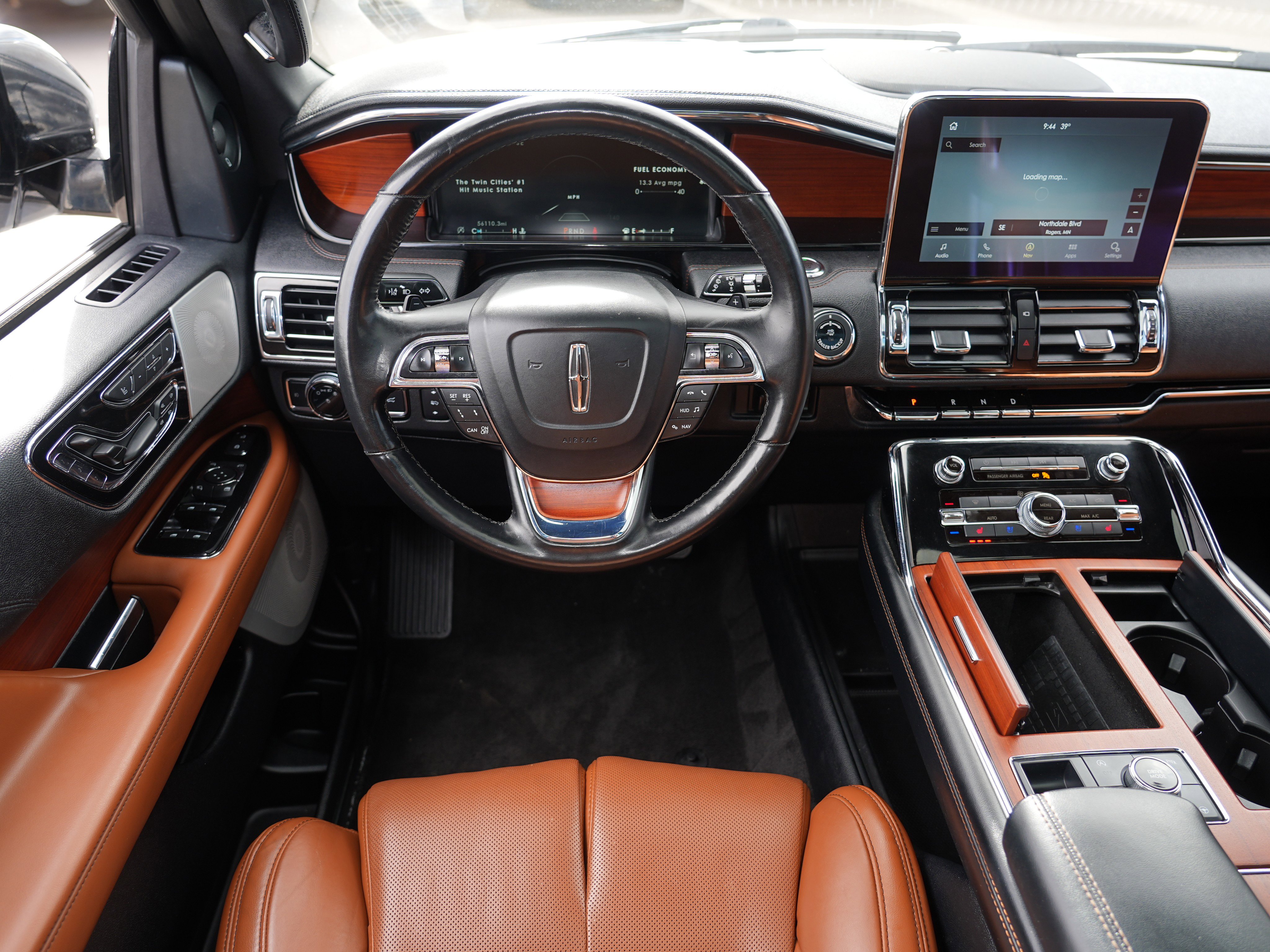 Used 2020 Lincoln Navigator Reserve w/ Luxury Package image 22