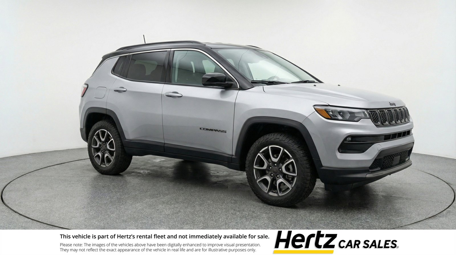 Used 2025 Jeep Compass Trailhawk image 1