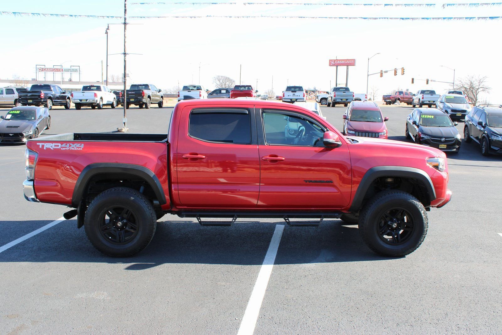 Used 2021 Toyota Tacoma TRD Off-Road image 8