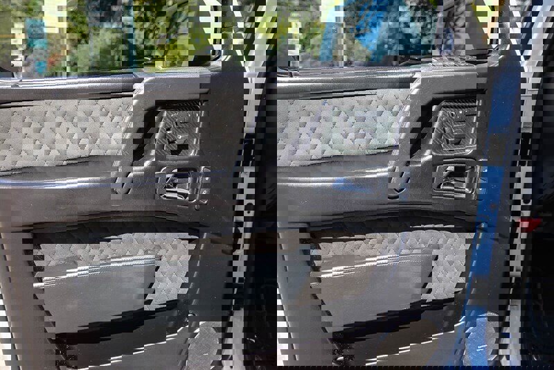 Used 2018 Mercedes-Benz G 550 Squared image 34