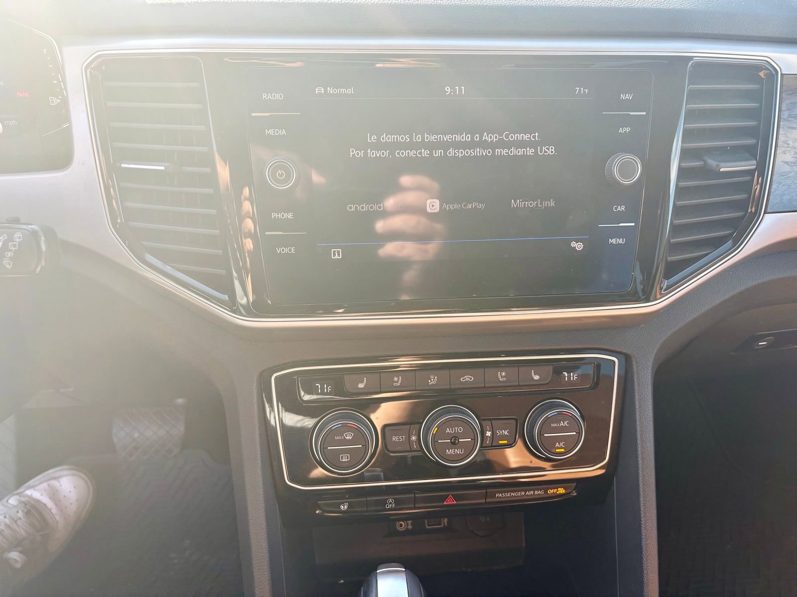 Used 2019 Volkswagen Atlas SEL Premium AWD/4WD image 17