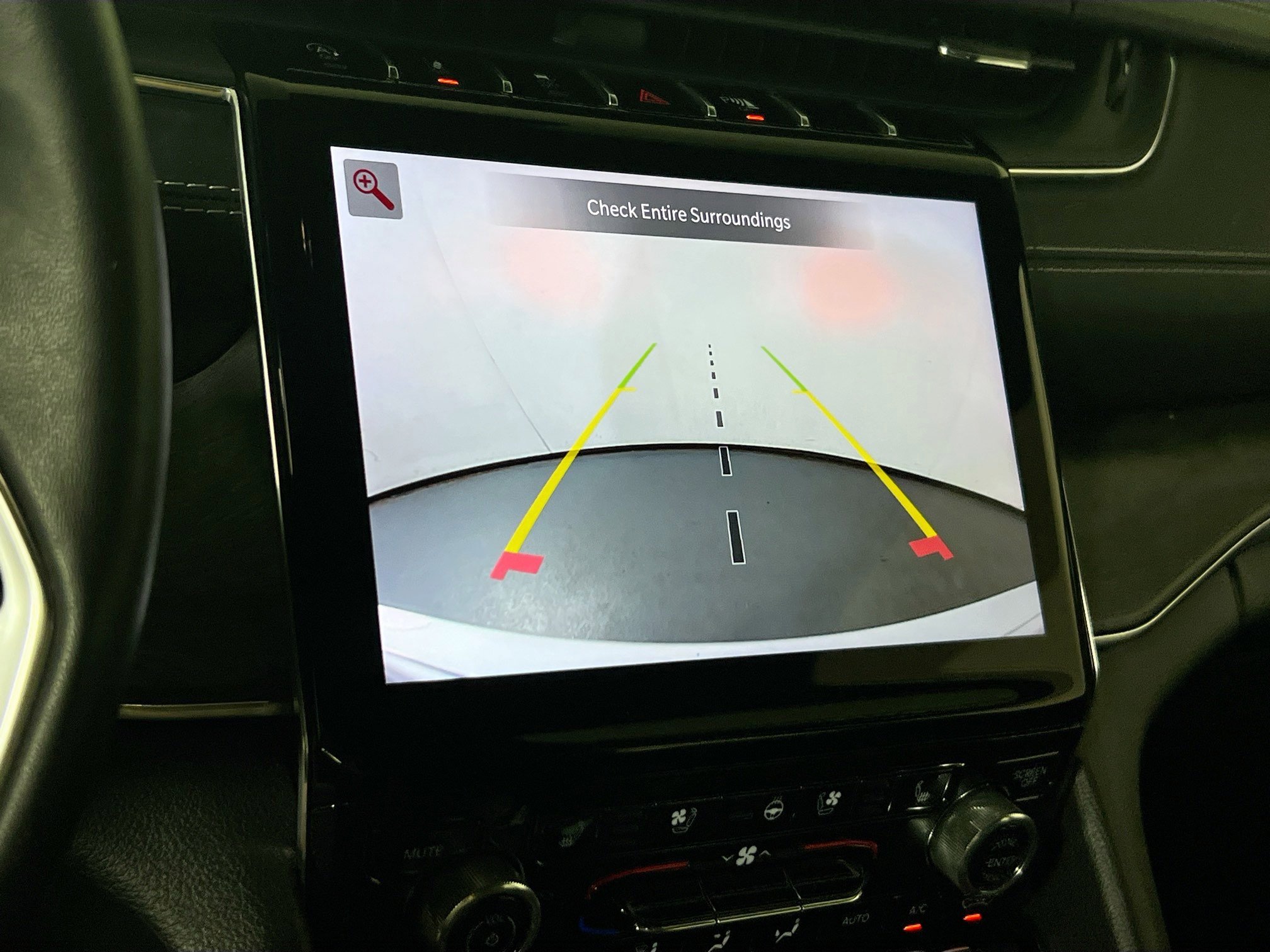 Used 2022 Jeep Grand Cherokee Overland w/ Luxury Tech Group IV image 14