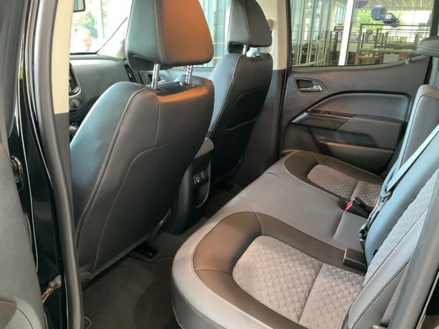 Used 2022 Chevrolet Colorado Z71 w/ Safety Package RWD image 15