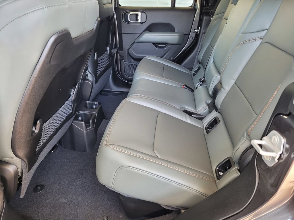 New 2026 Jeep Gladiator Mojave AWD/4WD image 5
