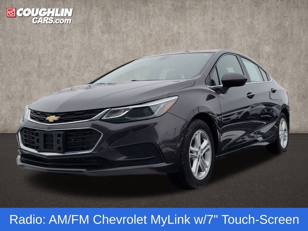 Used 2017 Chevrolet Cruze LT image 4