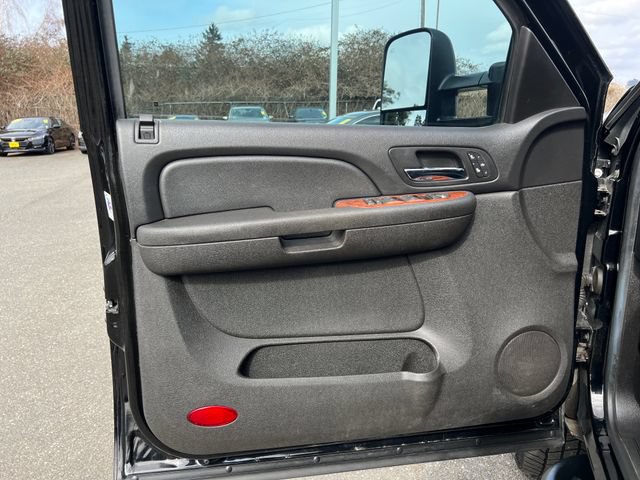 Used 2008 Chevrolet Silverado 2500 LTZ w/ Safety Package AWD/4WD image 16
