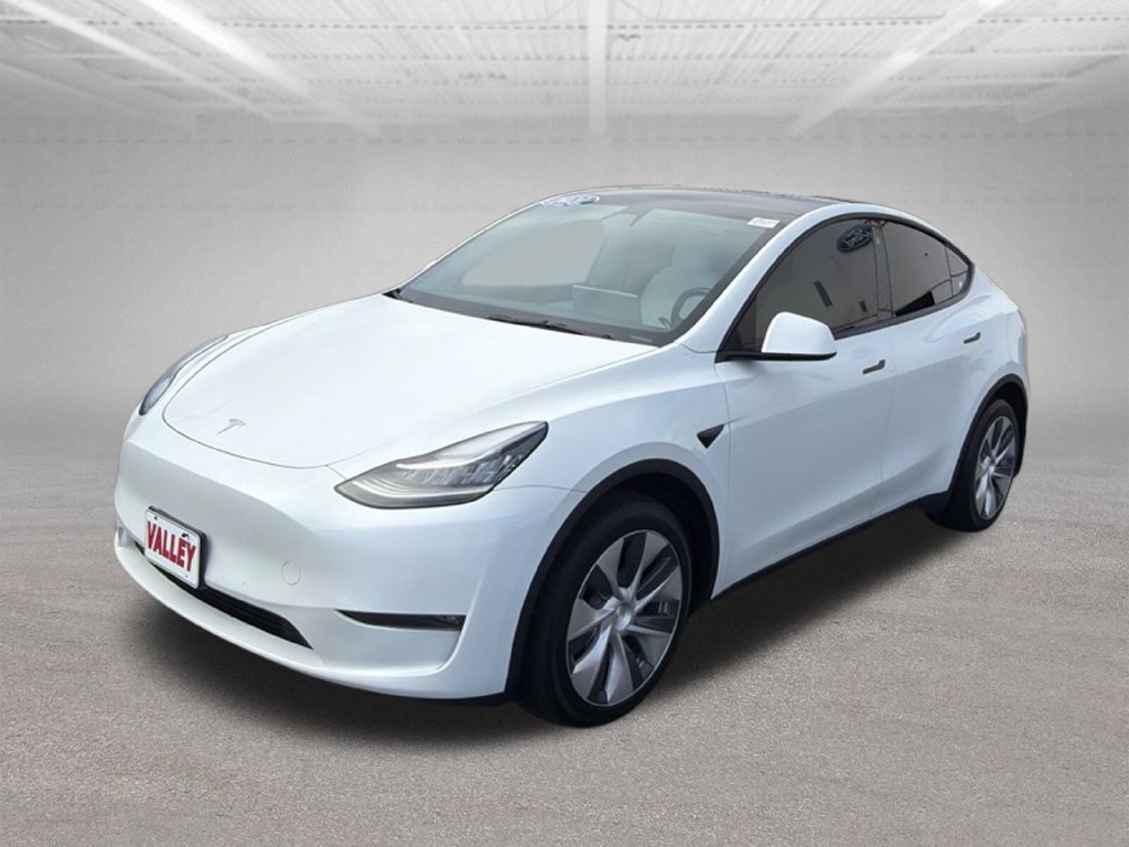 Used 2021 Tesla Model Y Long Range AWD/4WD image 3