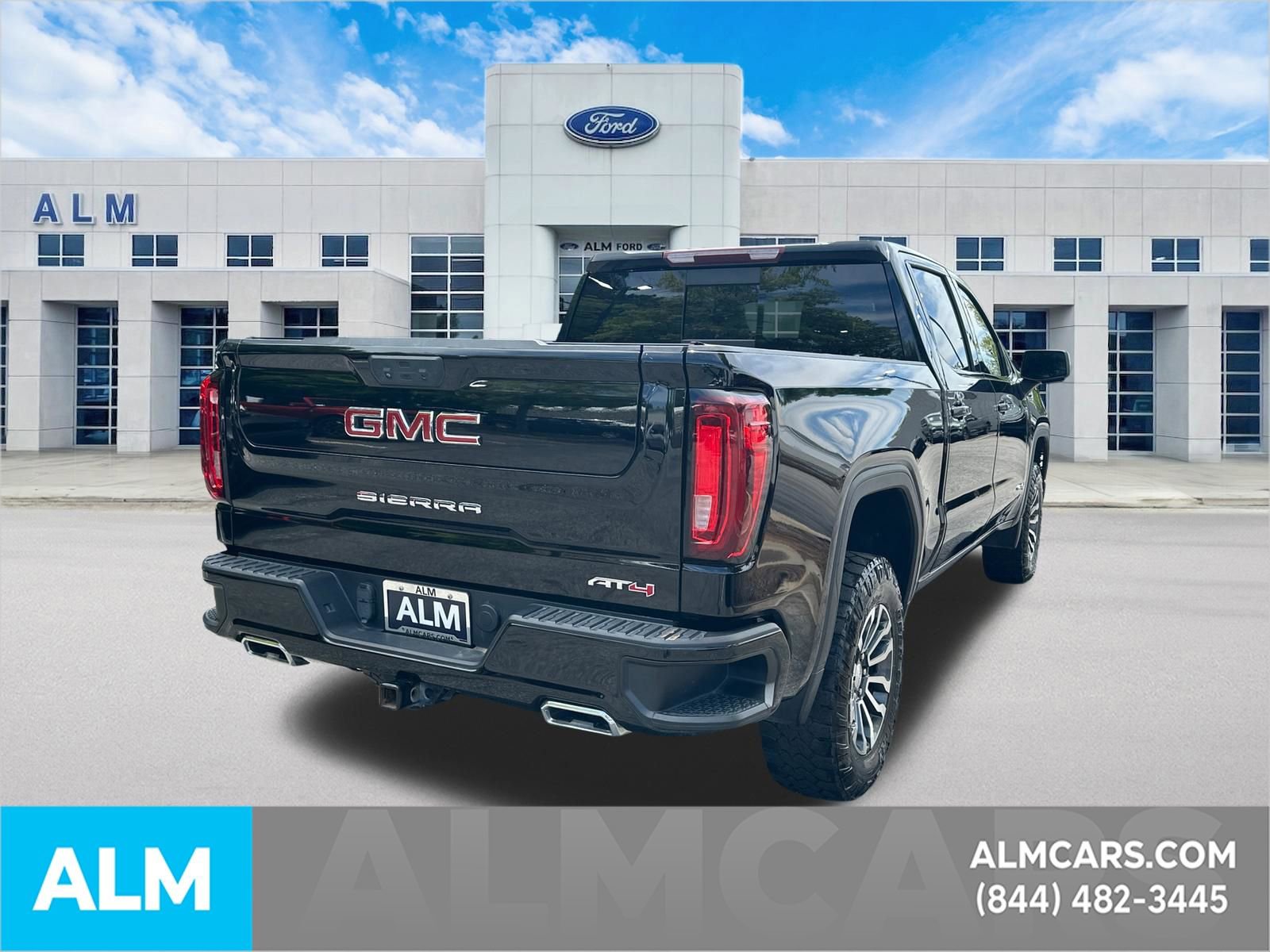 Used 2022 GMC Sierra 1500 AT4 w/ AT4 Preferred Package AWD/4WD image 5