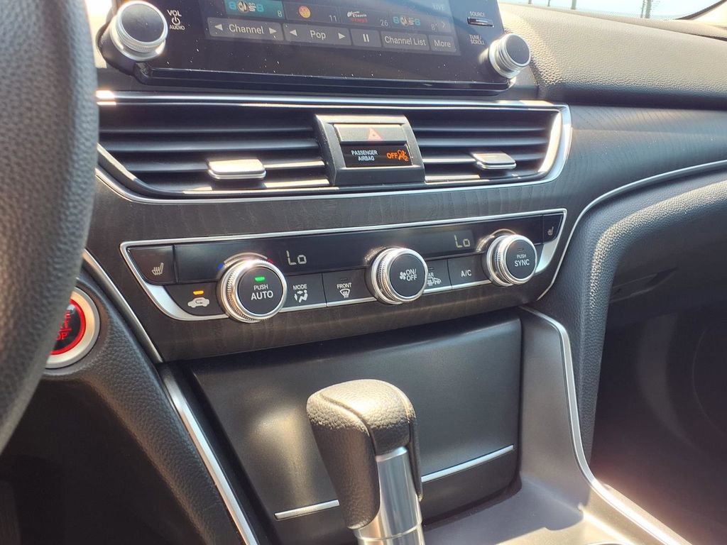Used 2019 Honda Accord EX image 7