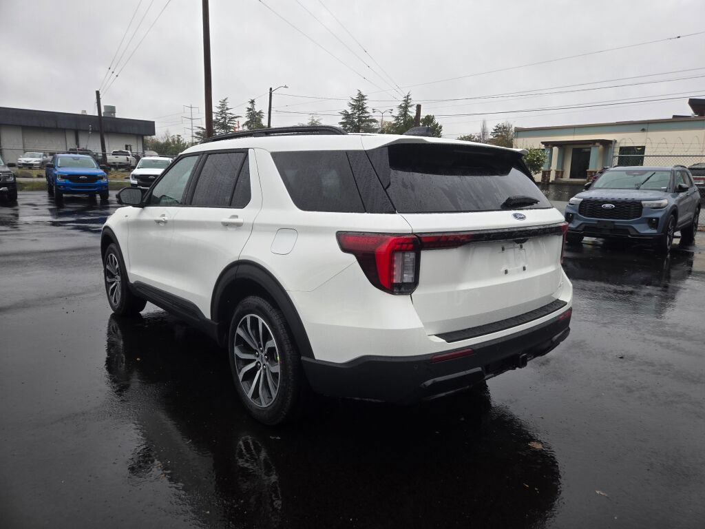 New 2026 Ford Explorer ST-Line AWD/4WD image 7