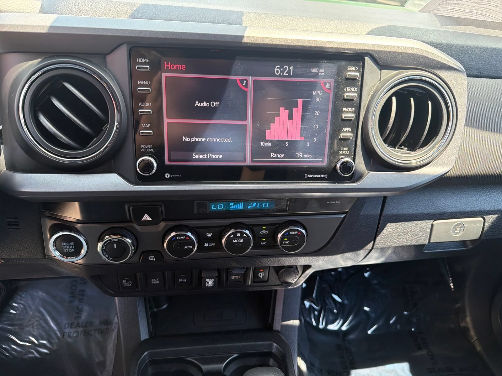 Used 2021 Toyota Tacoma TRD Off-Road w/ Technology Package AWD/4WD image 22