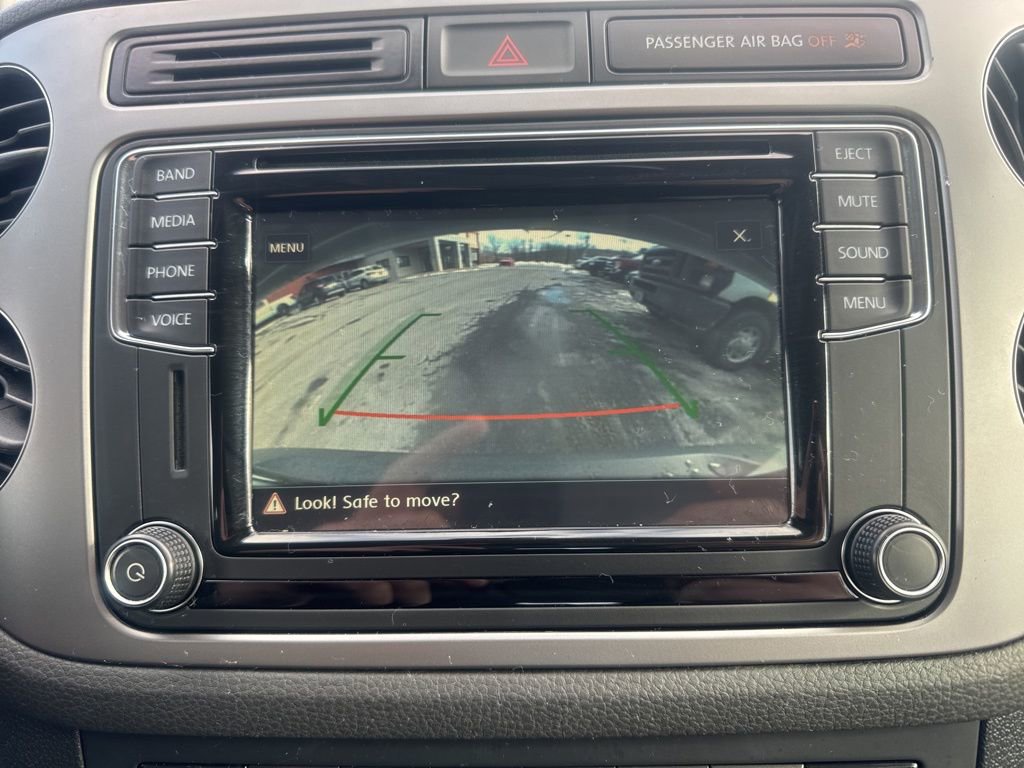 Used 2017 Volkswagen Tiguan Limited image 37
