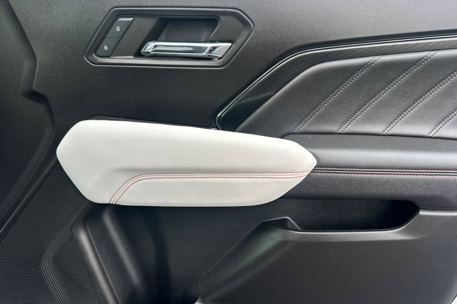 Used 2023 GMC Canyon AT4X w/ Edition 1 image 20