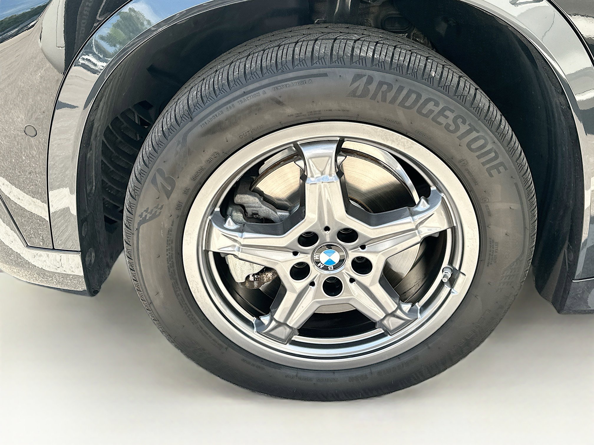 Used 2025 BMW X1 xDrive28i w/ Premium Package image 15