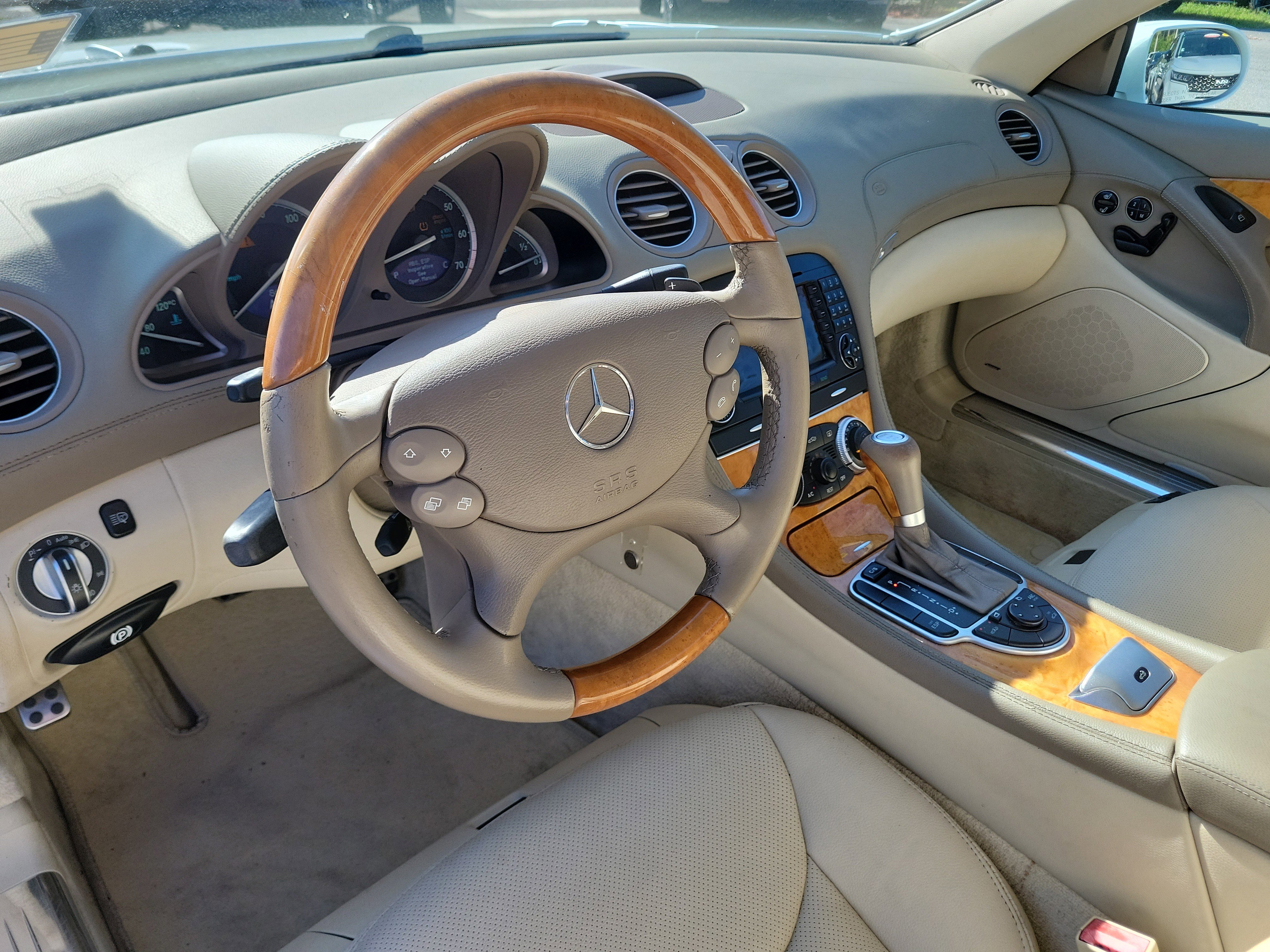 Used 2007 Mercedes-Benz SL 550 image 19