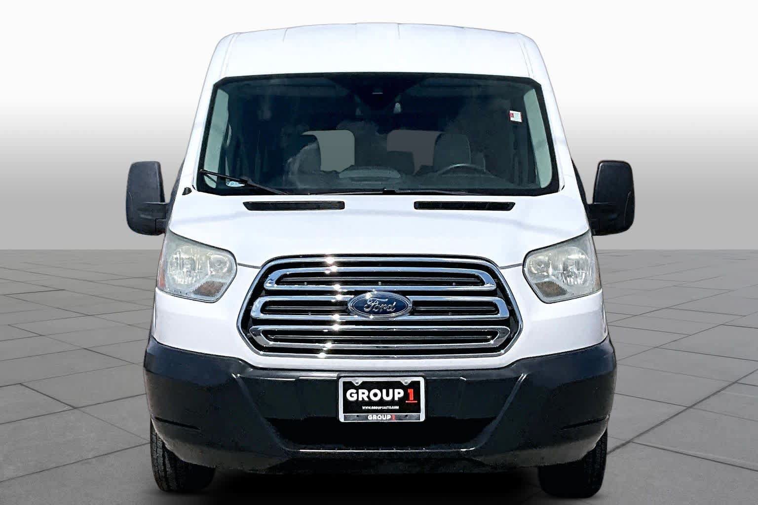 Used 2016 Ford Transit 350 XLT RWD image 4