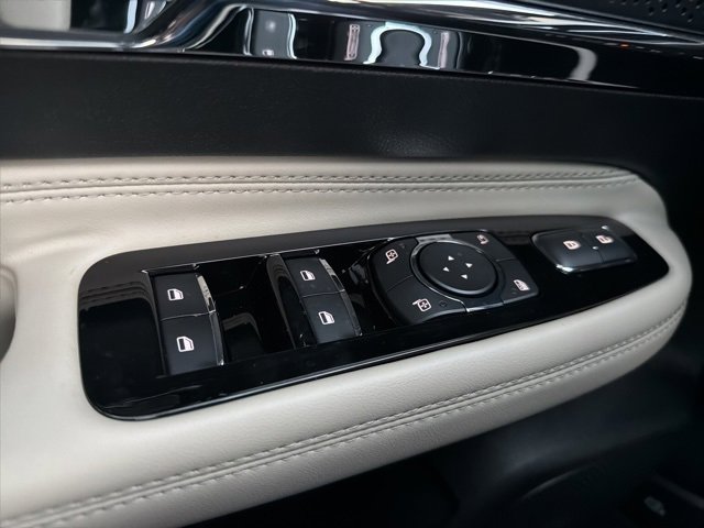 New 2026 Lincoln Corsair Premiere image 17