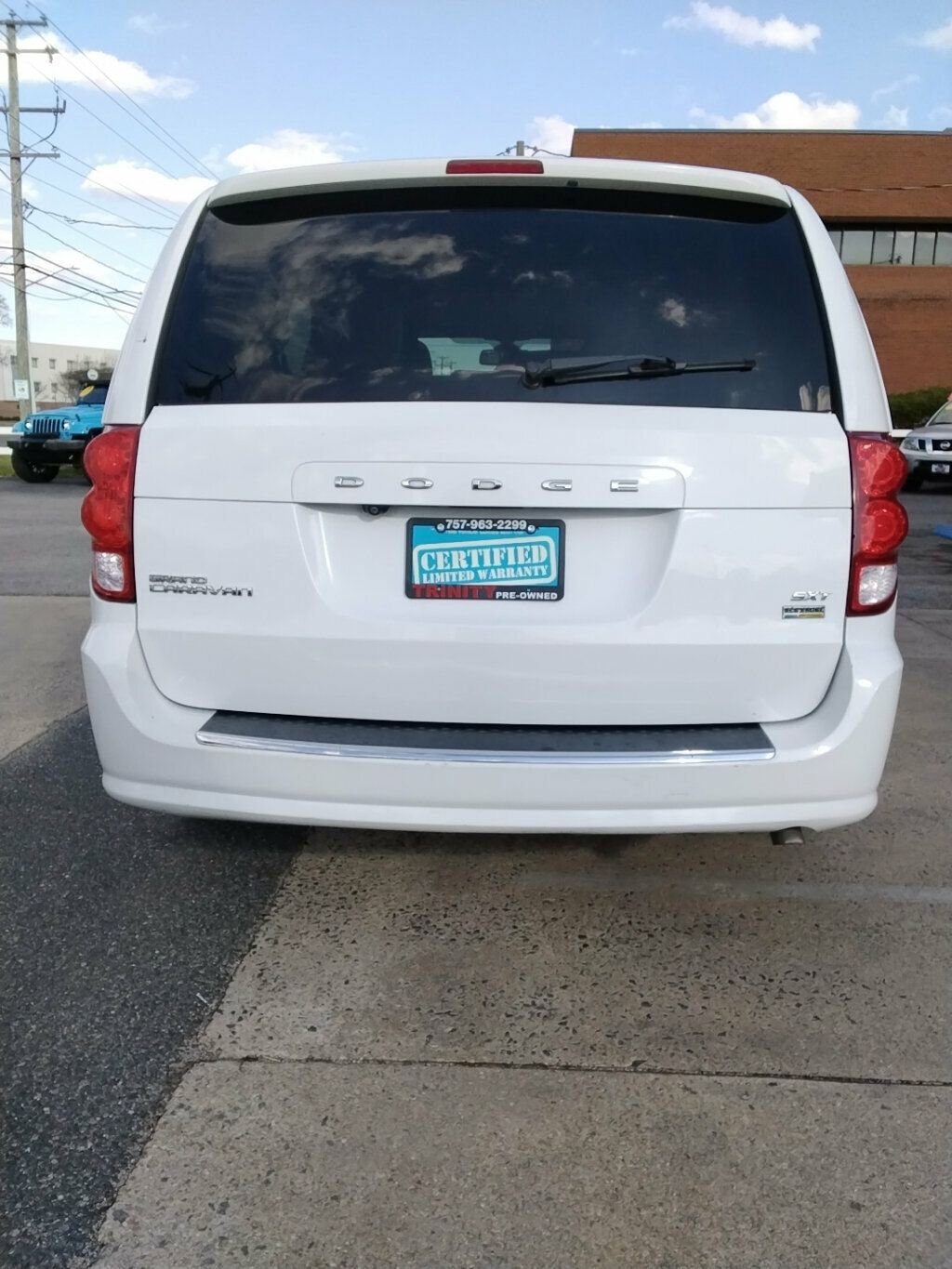 Used 2019 Dodge Grand Caravan SXT image 4