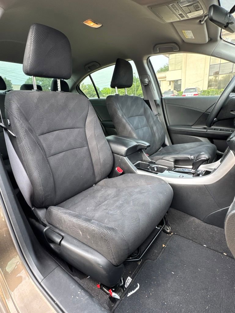 Used 2017 Honda Accord Hybrid Sedan image 10