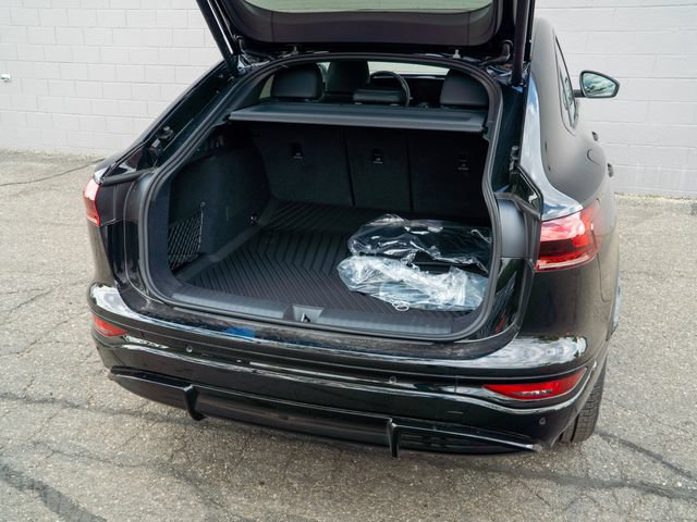 New 2027 Audi Q6 e-tron Premium Plus AWD/4WD image 6