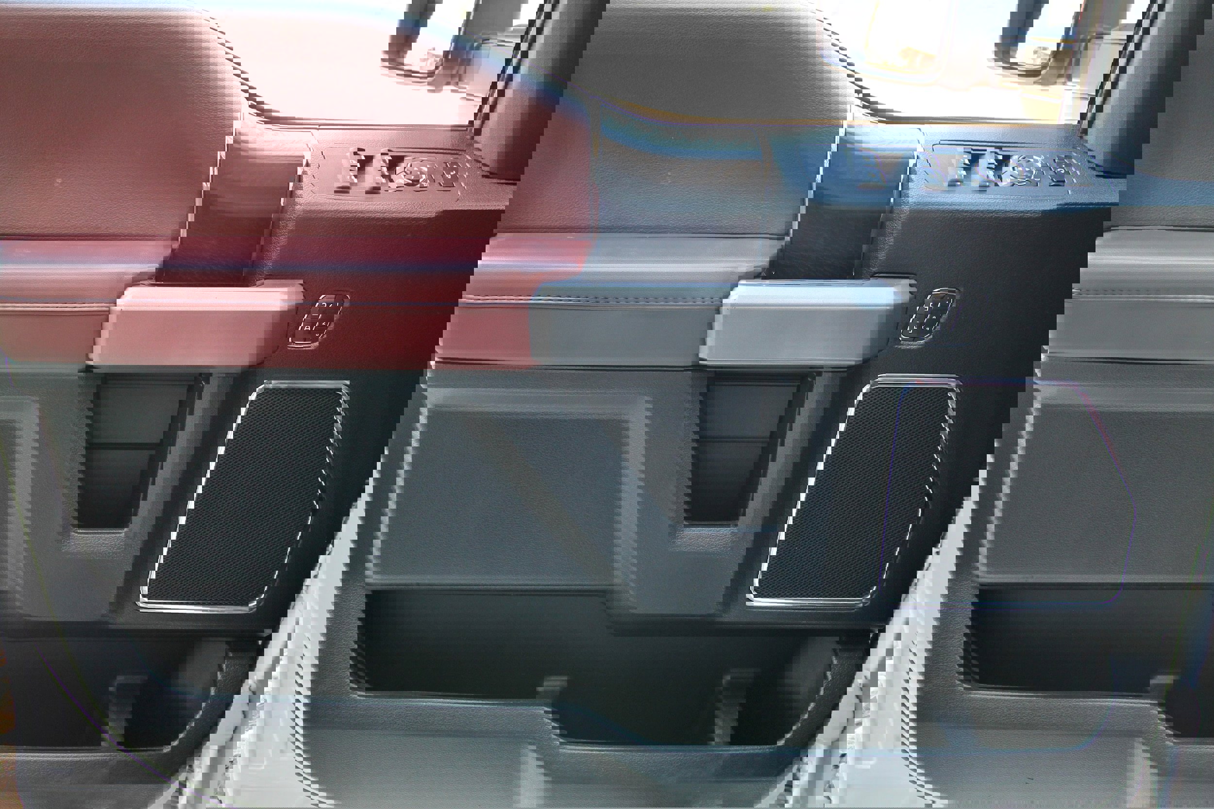 Used 2019 Ford F250 Platinum w/ Platinum Ultimate Package image 19