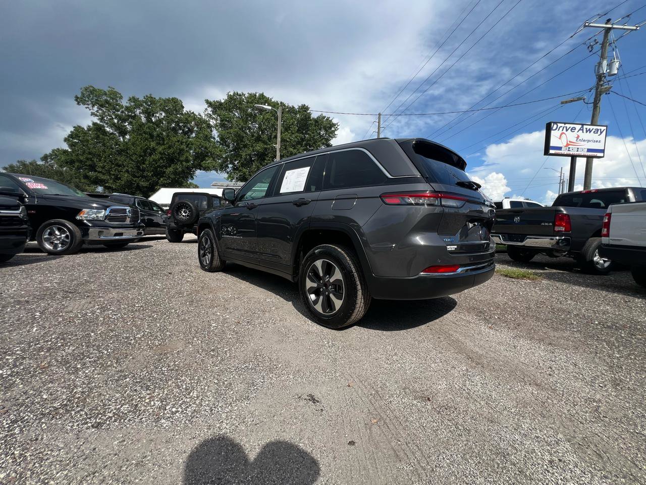 Used 2024 Jeep Grand Cherokee Limited 4xe image 39