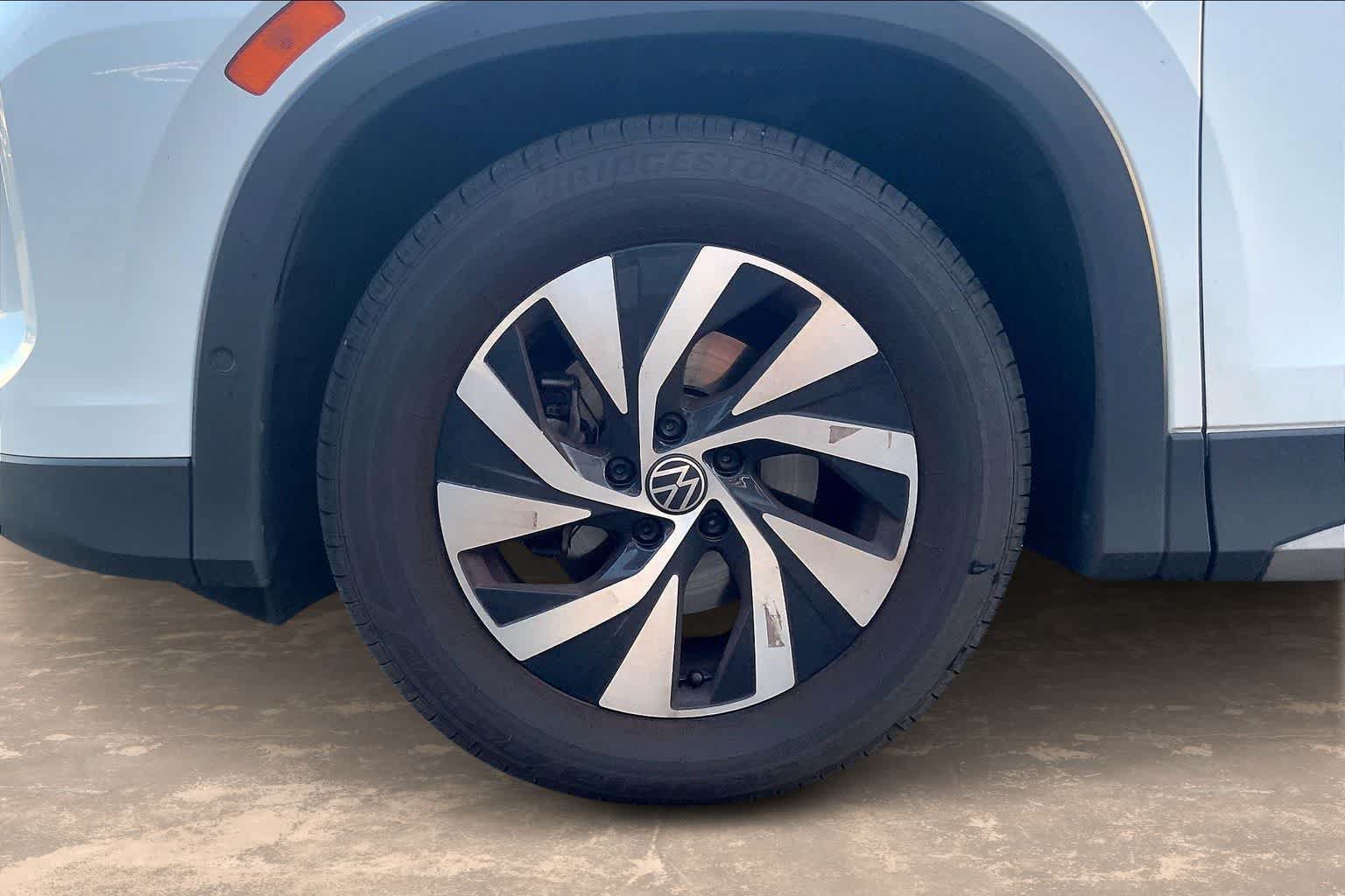 Used 2025 Volkswagen Tiguan S FWD image 8