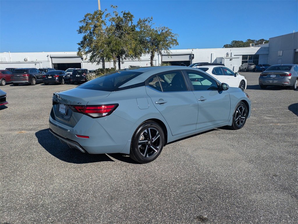 Used 2024 Nissan Sentra SV w/ Lighting Package image 3