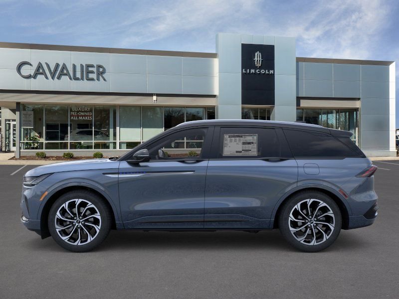 New 2026 Lincoln Nautilus Reserve image 3