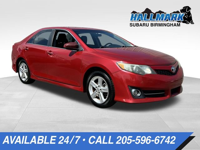 Used 2014 Toyota Camry SE FWD image 1